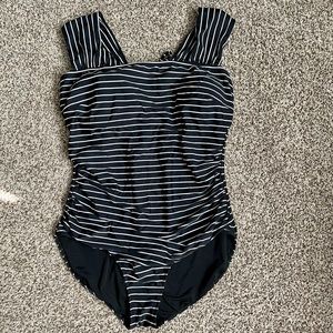 Women’s Jamel’s Bay one piece swimsuit